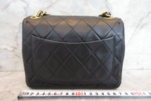 Load image into Gallery viewer, CHANEL Mini Matelasse single flap chain shoulder bag Lambskin Black/Gold hadware Shoulder bag 700080016
