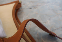 Load image into Gallery viewer, HERMES EVELYNE1 GM Toile H/Leather Beige/Natural □A Engraving Shoulder bag 800090006