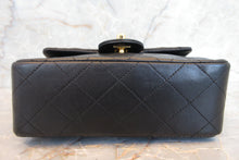 Load image into Gallery viewer, CHANEL Mini Matelasse single flap chain shoulder bag Lambskin Black/Gold hadware Shoulder bag 700080016