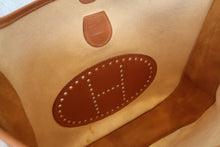 Load image into Gallery viewer, HERMES EVELYNE1 GM Toile H/Leather Beige/Natural □A Engraving Shoulder bag 800090006