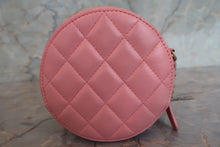 Load image into Gallery viewer, CHANEL Matelasse round chain shoulder bag Lambskin Pink/Gold hadware Shoulder bag 700090023