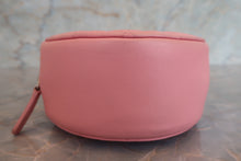 Load image into Gallery viewer, CHANEL Matelasse round chain shoulder bag Lambskin Pink/Gold hadware Shoulder bag 700090023