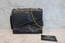 画像をギャラリービューアに読み込む, CHANEL/シャネル マトラッセフリンジチェーンショルダーバッグ ラムスキン ブラック/ゴールド金具 ショルダーバッグ 800060098