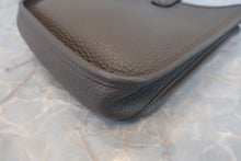 将图片加载到图库查看器,HERMES EVELYNE TPM Clemence leather Etain A刻印 Shoulder bag 800070134