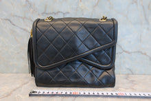画像をギャラリービューアに読み込む, CHANEL/シャネル マトラッセフリンジチェーンショルダーバッグ ラムスキン ブラック/ゴールド金具 ショルダーバッグ 800060098