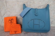 Load image into Gallery viewer, HERMES EVELYNE1 GM Clemence leather Blue jean □I Engraving Shoulder bag 700120209
