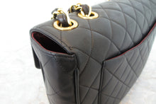 Load image into Gallery viewer, CHANEL Medium Matelasse single flap chain shoulder bag Lambskin Black/Gold hadware Shoulder bag 700080168