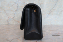 Load image into Gallery viewer, CHANEL  Diana matelasse chain shoulder bag Lambskin Black/Gold hadware Shoulder bag 700090028