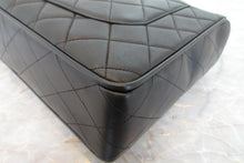 Load image into Gallery viewer, CHANEL Medium Matelasse single flap chain shoulder bag Lambskin Black/Gold hadware Shoulder bag 700080168