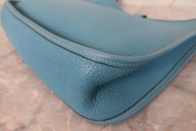 Load image into Gallery viewer, HERMES EVELYNE1 GM Clemence leather Blue jean □I Engraving Shoulder bag 700120209