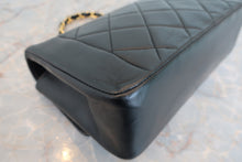 Load image into Gallery viewer, CHANEL  Diana matelasse chain shoulder bag Lambskin Black/Gold hadware Shoulder bag 700090028
