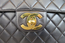 Load image into Gallery viewer, CHANEL Medium Matelasse single flap chain shoulder bag Lambskin Black/Gold hadware Shoulder bag 700080168