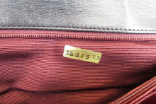 Load image into Gallery viewer, CHANEL Medium Matelasse single flap chain shoulder bag Lambskin Black/Gold hadware Shoulder bag 700080168