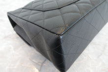 Load image into Gallery viewer, CHANEL Medium Matelasse single flap chain shoulder bag Caviar skin Black/Gold hadware Shoulder bag 700080152