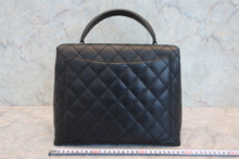 将图片加载到图库查看器,CHANEL/香奈儿 CF 梯形 手提包 荔枝皮 Black/Silver hadware(黑色/银色金属) 手提包 800060110