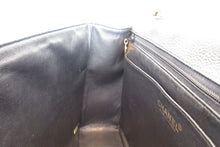 Load image into Gallery viewer, CHANEL Medium Matelasse single flap chain shoulder bag Caviar skin Black/Gold hadware Shoulder bag 700080152