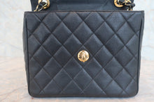 画像をギャラリービューアに読み込む, CHANEL/シャネル マトラッセチェーンショルダーバッグ キャビアスキン ブラック/ゴールド金具 ショルダーバッグ 800030077