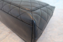 Load image into Gallery viewer, CHANEL Matelasse trapezoid hand bag Caviar skin Black/Silver hadware Hand bag 700120159