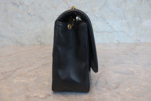 Load image into Gallery viewer, CHANEL Diana matelasse chain shoulder bag Lambskin Black/Gold hadware Shoulder bag 800030093