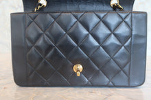 将图片加载到图库查看器,CHANEL/香奈儿 戴妃 CF 链条包 羊皮 Black/Gold hadware(黑色/金色金属) 肩背包 800030093