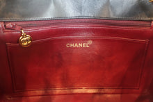 Load image into Gallery viewer, CHANEL Diana matelasse chain shoulder bag Lambskin Black/Gold hadware Shoulder bag 800030093