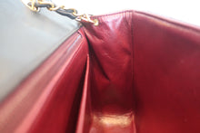Load image into Gallery viewer, CHANEL Diana matelasse chain shoulder bag Lambskin Black/Gold hadware Shoulder bag 800030093