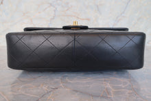 Load image into Gallery viewer, CHANEL Matelasse chain shoulder bag Lambskin Black/Gold hadware Shoulder bag 700120213