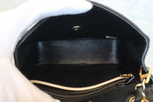 Load image into Gallery viewer, CHANEL Mini Matelasse chain shoulder bag Lambskin Black/White/Gold hadware Shoulder bag 800080235