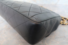 Load image into Gallery viewer, CHANEL Matelasse chain shoulder bag Lambskin Black/Gold hadware Shoulder bag 700120213