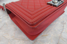 画像をギャラリービューアに読み込む, CHANEL/シャネル ボーイシャネルチェーンショルダーバッグ ソフトキャビアスキン レッド/シルバー金具 ショルダーバッグ 700070069