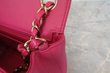 Load image into Gallery viewer, CHANEL  V-Stitch chain shoulder bag Lambskin Pink/Gold hadware Shoulder bag 700050123
