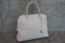 Load image into Gallery viewer, HERMES BOLIDE 35 Clemence leather White □J Engraving Hand bag 700100052
