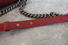 画像をギャラリービューアに読み込む, CHANEL/シャネル ボーイシャネルチェーンショルダーバッグ ソフトキャビアスキン レッド/シルバー金具 ショルダーバッグ 700070069