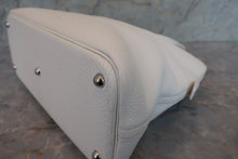 Load image into Gallery viewer, HERMES BOLIDE 35 Clemence leather White □J Engraving Hand bag 700100052