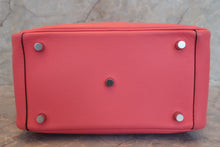 Load image into Gallery viewer, HERMES LINDY 26 Evercolor leather Rose azalee  A Engraving Shoulder bag 700070096