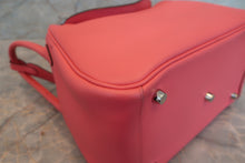 Load image into Gallery viewer, HERMES LINDY 26 Evercolor leather Rose azalee  A Engraving Shoulder bag 700070096