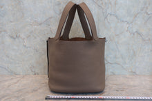 将图片加载到图库查看器,HERMES PICOTIN MM Clemence leather Etoupe gray □L刻印 Etoupe gray 800060170
