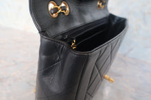 Load image into Gallery viewer, CHANEL Matelasse chain shoulder bag Lambskin Black/Gold hadware Shoulder bag 700120213