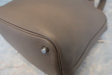 将图片加载到图库查看器,HERMES PICOTIN MM Clemence leather Etoupe gray □L刻印 Etoupe gray 800060170