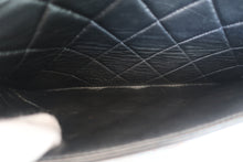 Load image into Gallery viewer, CHANEL Matelasse chain shoulder bag Lambskin Black/Gold hadware Shoulder bag 700120213