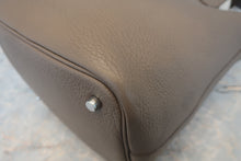 将图片加载到图库查看器,HERMES PICOTIN MM Clemence leather Etoupe gray □L刻印 Etoupe gray 800060170