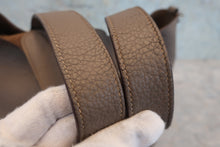 将图片加载到图库查看器,HERMES PICOTIN MM Clemence leather Etoupe gray □L刻印 Etoupe gray 800060170
