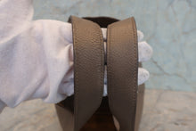 将图片加载到图库查看器,HERMES PICOTIN MM Clemence leather Etoupe gray □L刻印 Etoupe gray 800060170