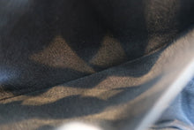 Load image into Gallery viewer, CHANEL Matelasse round chain shoulder bag Lambskin Black/Gold hadware Shoulder bag 700060266