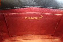 Load image into Gallery viewer, CHANEL Matelasse chain shoulder bag Lambskin Black/Gold hadware Shoulder bag 700120217