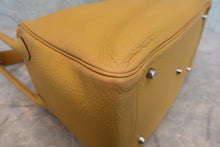 将图片加载到图库查看器,HERMES LINDY 34 Clemence leather Curry □L刻印 Shoulder bag 800070157