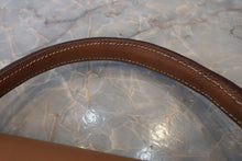 Load image into Gallery viewer, HERMES KELLY 32 Graine Couchevel leather Natural 〇Y Engraving Shoulder bag 700090013