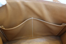 Load image into Gallery viewer, HERMES KELLY 32 Graine Couchevel leather Natural 〇Y Engraving Shoulder bag 700090013