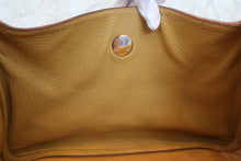 将图片加载到图库查看器,HERMES LINDY 34 Clemence leather Curry □L刻印 Shoulder bag 800070157