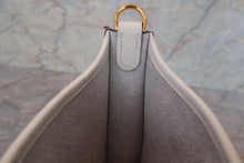 将图片加载到图库查看器,HERMES EVELYNE TPM Clemence leather New white W刻印 Shoulder bag 700020218
